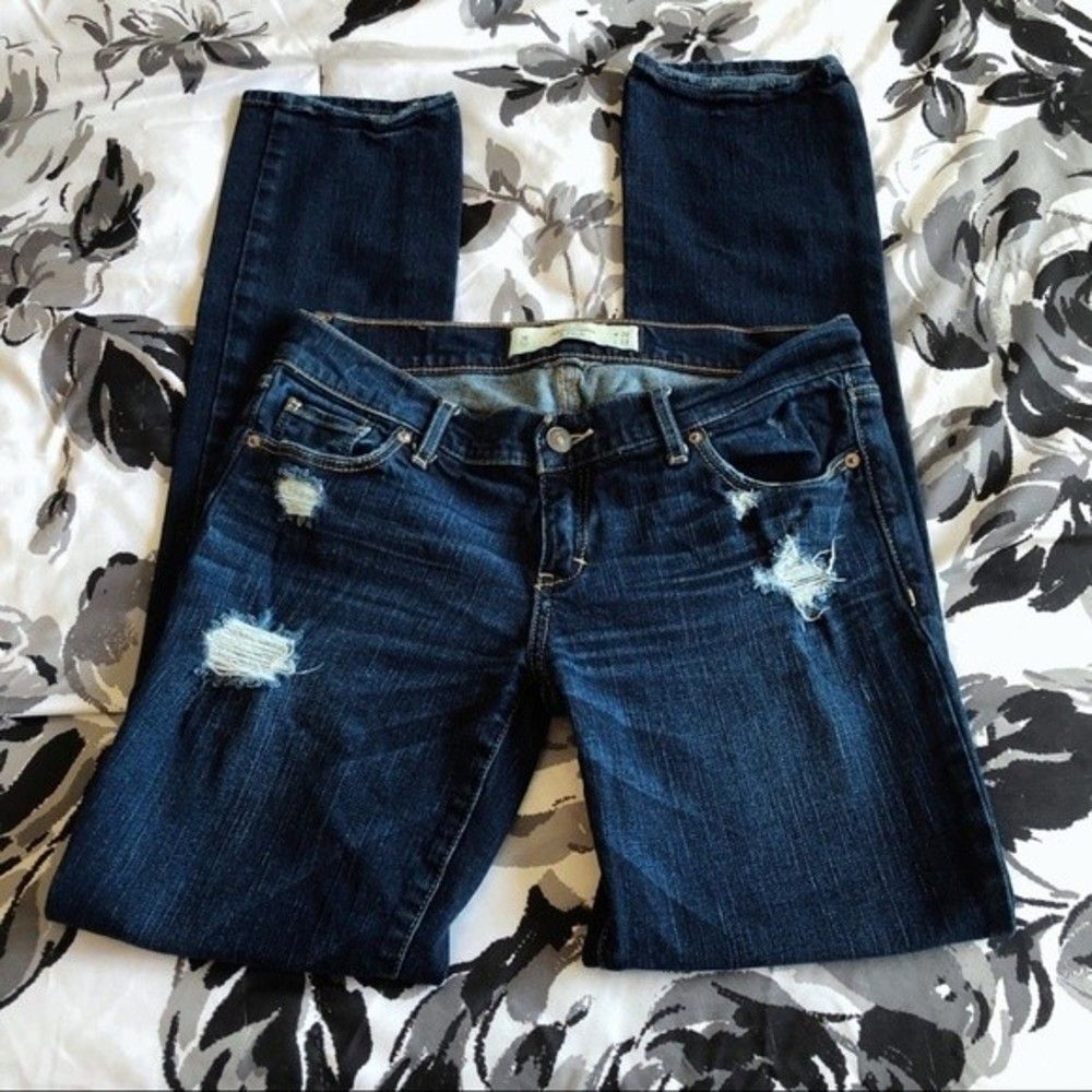 Abercrombie Erin Straight Distressed Jeans